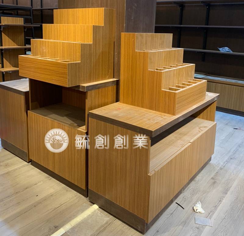 餐具百貨展示架